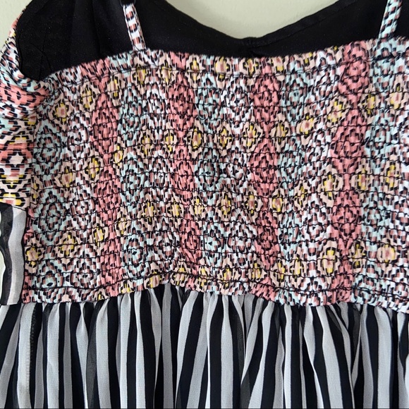 Sundress striped black and white w/ Aztec print XS - Picture 5 of 8